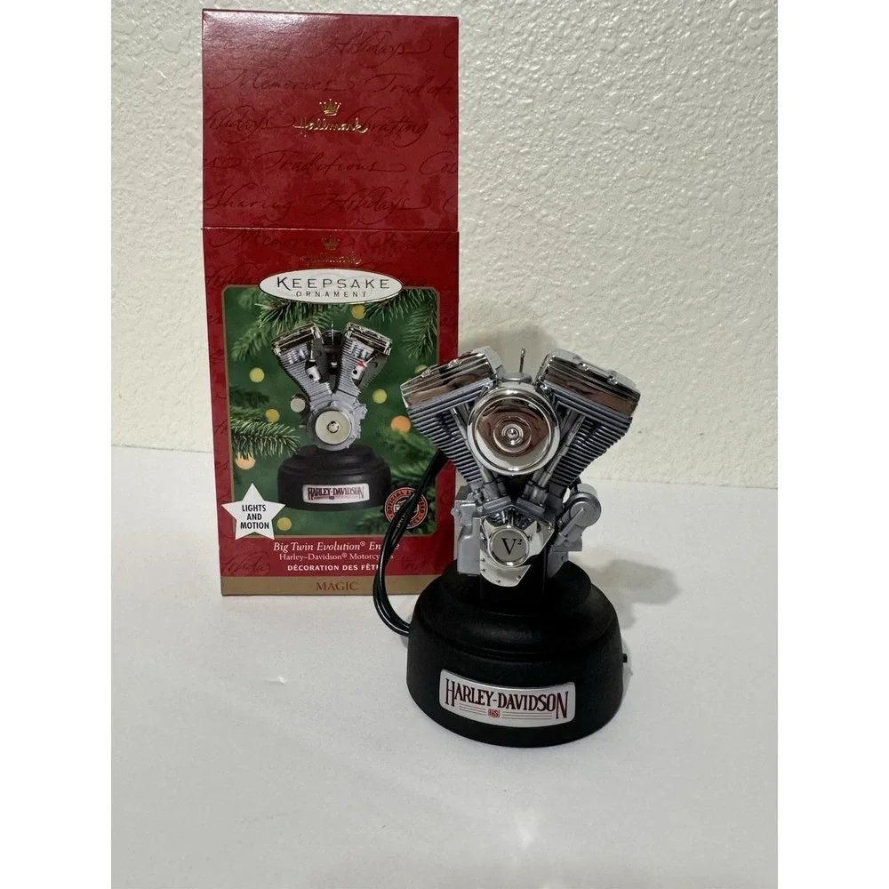 Hallmark Keepsake Harley Davidson Big Twin Evolution Engine Ornament 2000 EUC